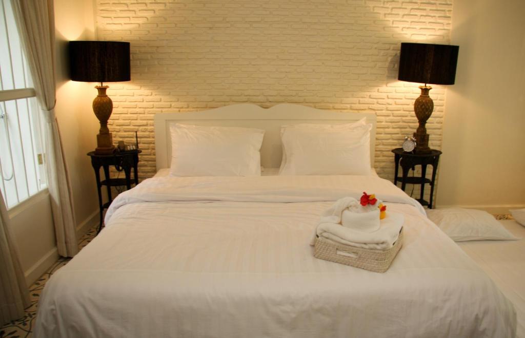 The Hen Hua Hin Hotel Szoba fotó